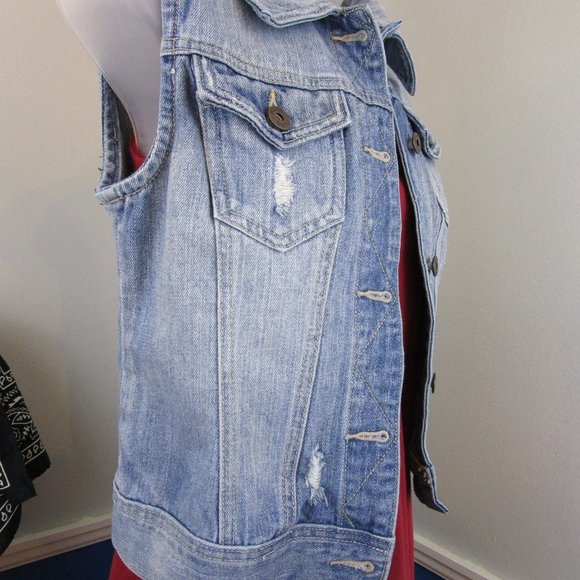 Mudd Distressed Denim Vest - Picture 6 of 14